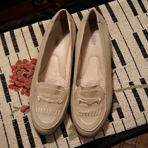 Beige loafers
